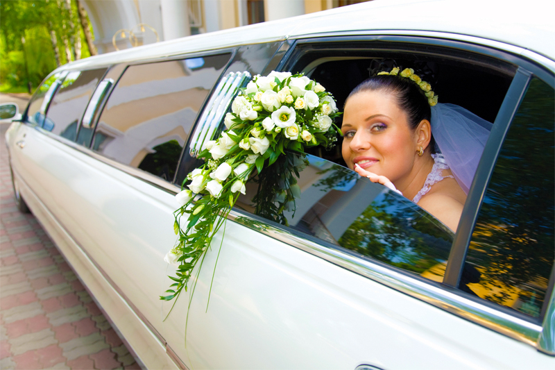 Platinum’s Limousines Large Limos are Perfect For Your Wedding Transportation Needs